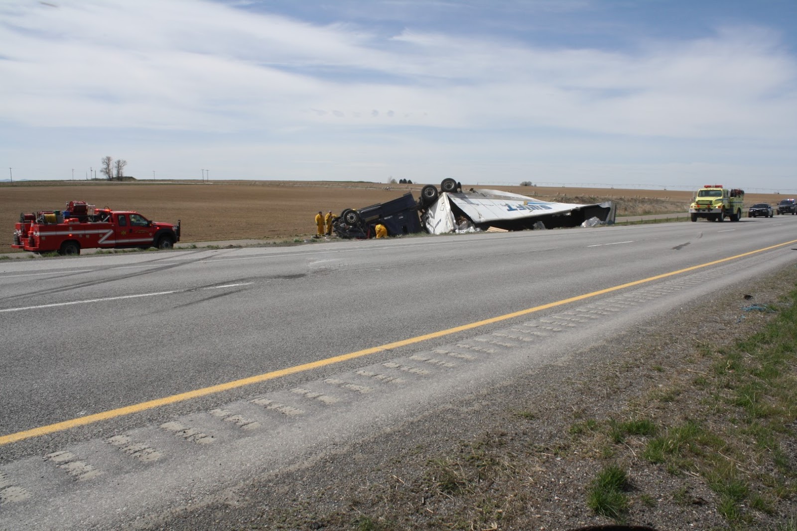 Truck driver dies in rollover crash on I84 near Hazelton